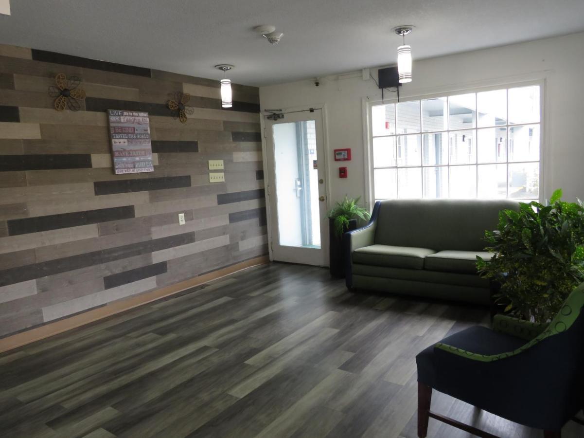Travelodge By Wyndham Walterboro Bagian luar foto