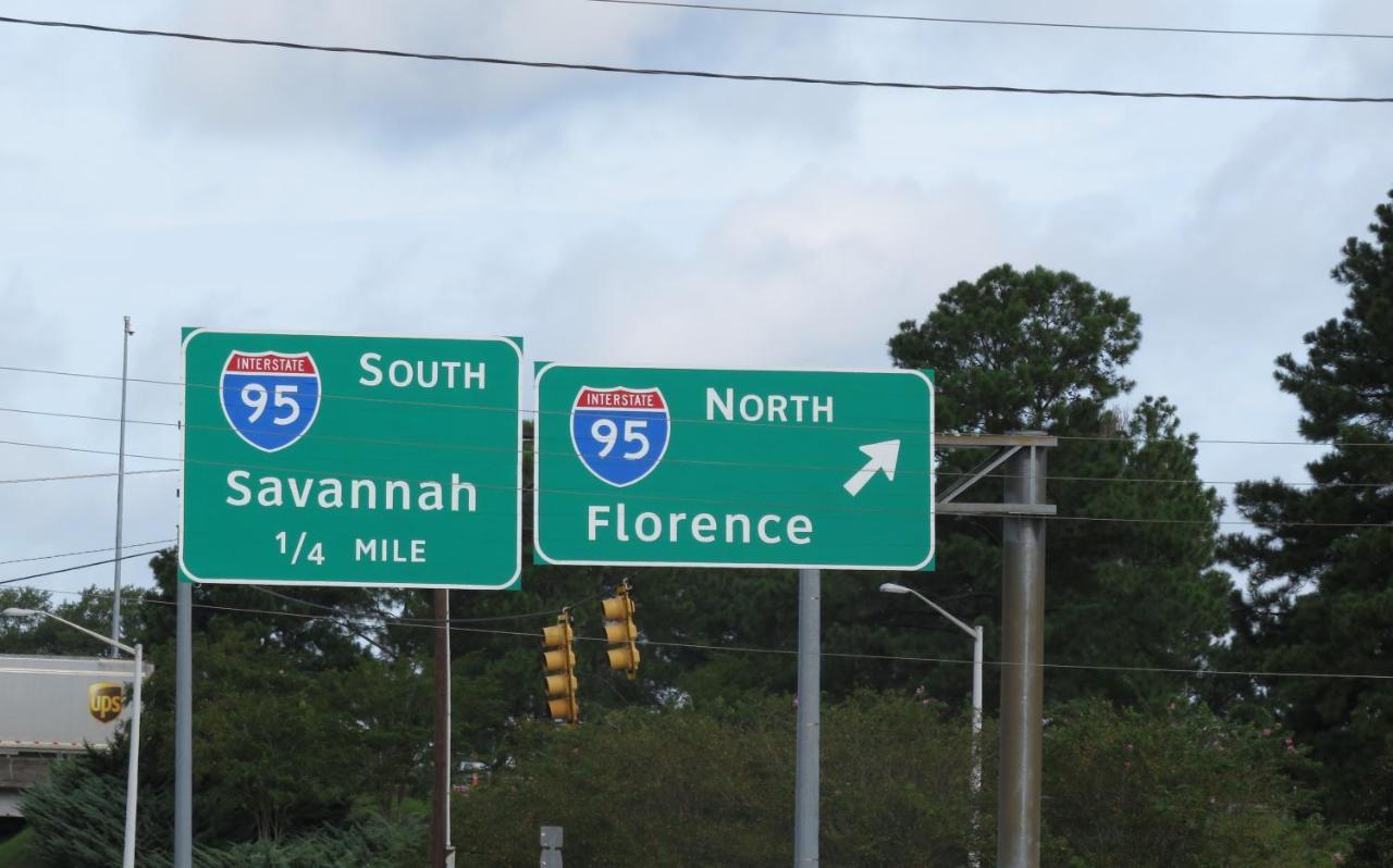 Travelodge By Wyndham Walterboro Bagian luar foto