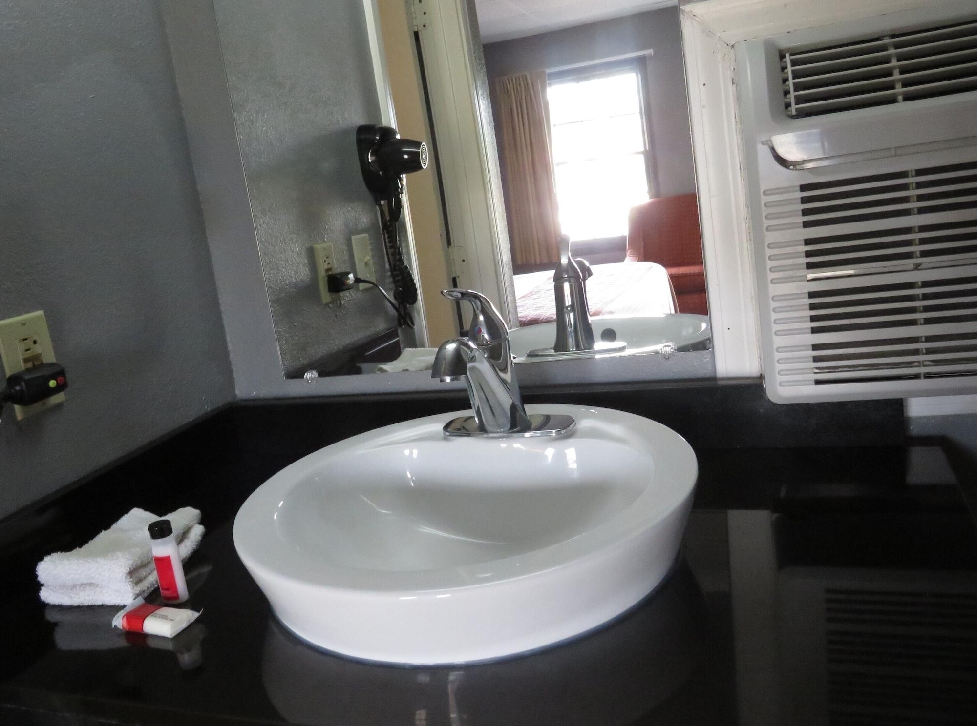 Travelodge By Wyndham Walterboro Bagian luar foto